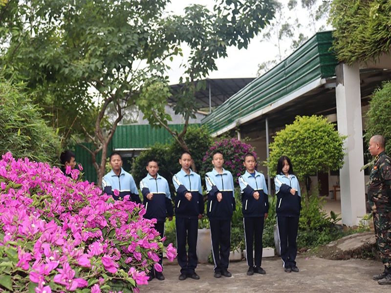 学员早操